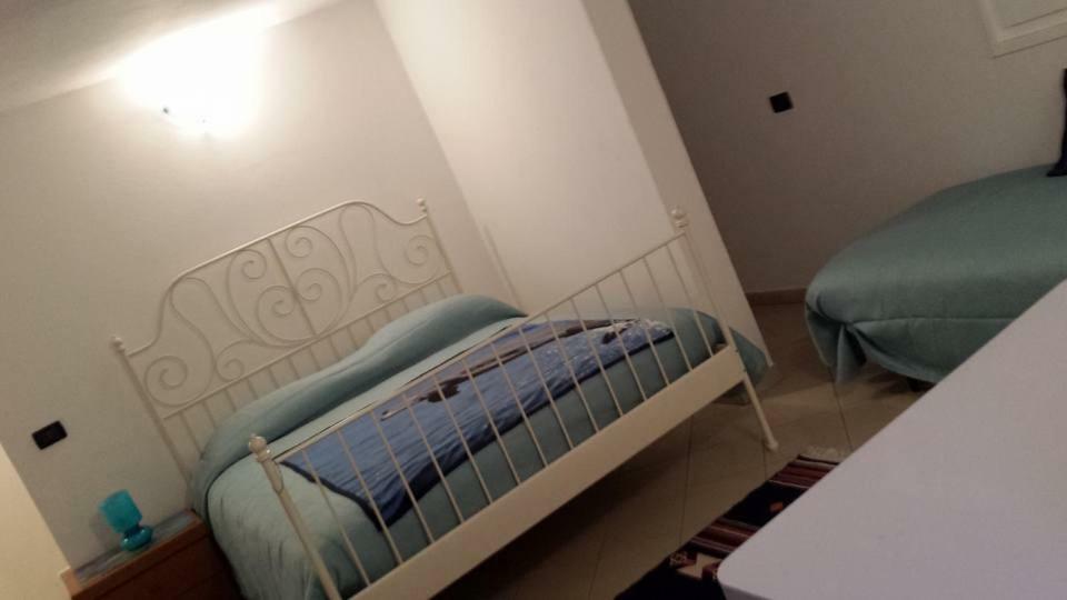Bed and Breakfast Il Delfino A Болонья Экстерьер фото